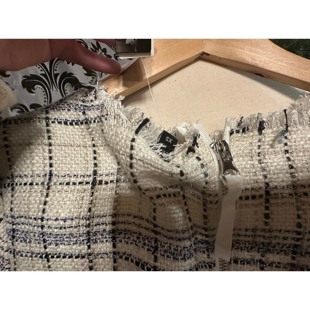 Central Park West Blue & Cream Harper Tweed Cropped Blouse MSRP $165 - Picture 8 of 9